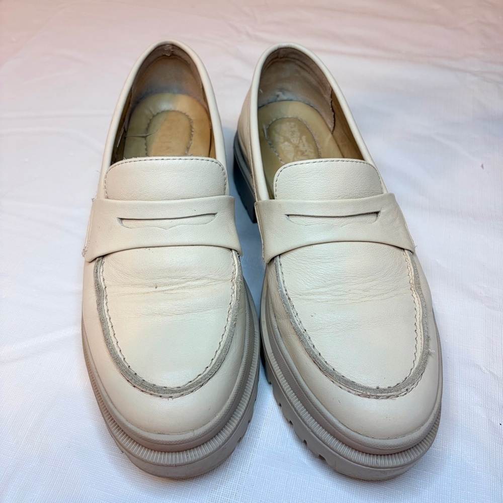 Elegant Cream Women's Loafers